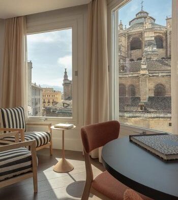 Room with views of Cathedral in Granada