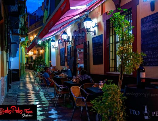 Peko Peko Tapas restaurant in Seville