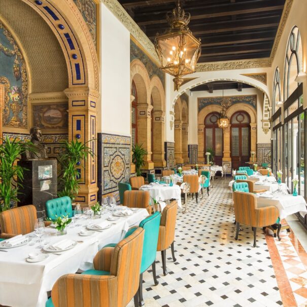 San Fernando Alfonso XIII – excellent romantic restaurant in the heart of Seville